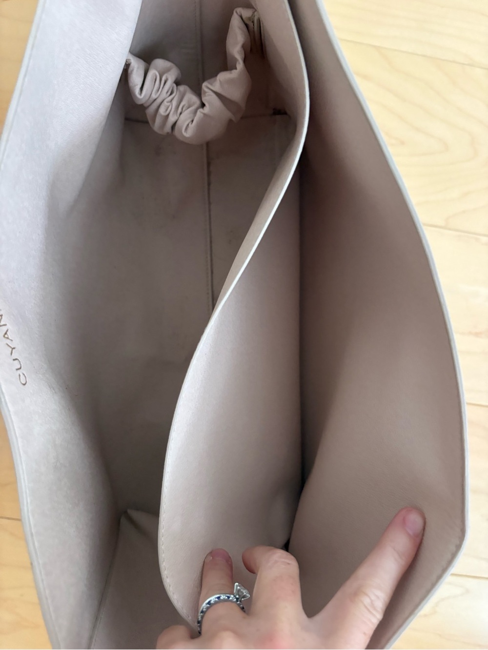 blush/neutral Cuyana tote insert organizer - Picture 4 of 5